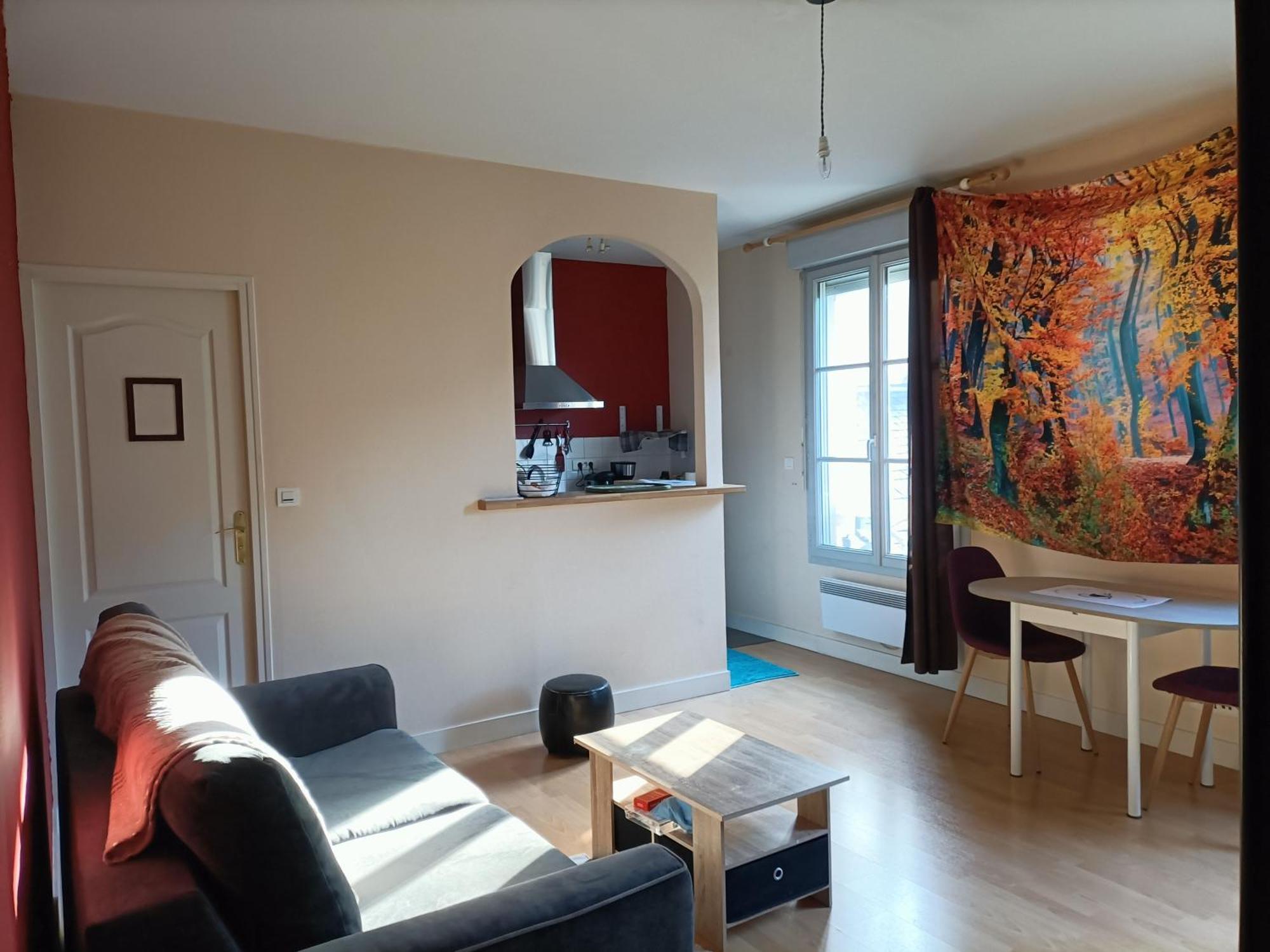 Le Cheval Blanc La Chartre Sur Le Loir Apartamento Exterior foto