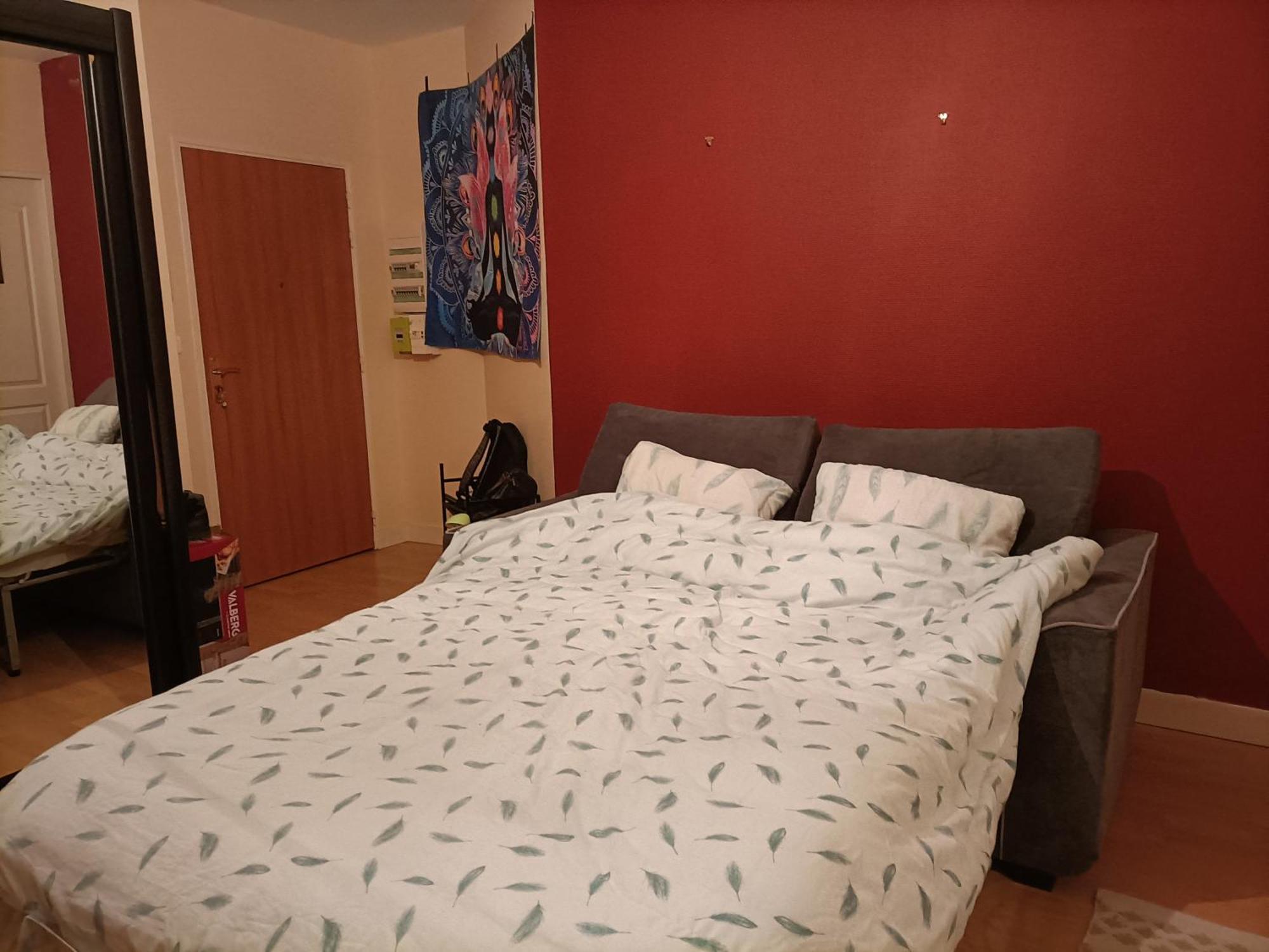 Le Cheval Blanc La Chartre Sur Le Loir Apartamento Exterior foto
